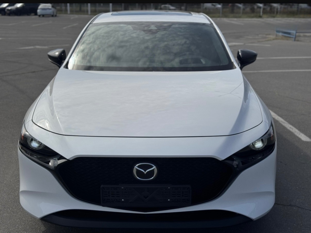 Mazda 3 - фото 4
