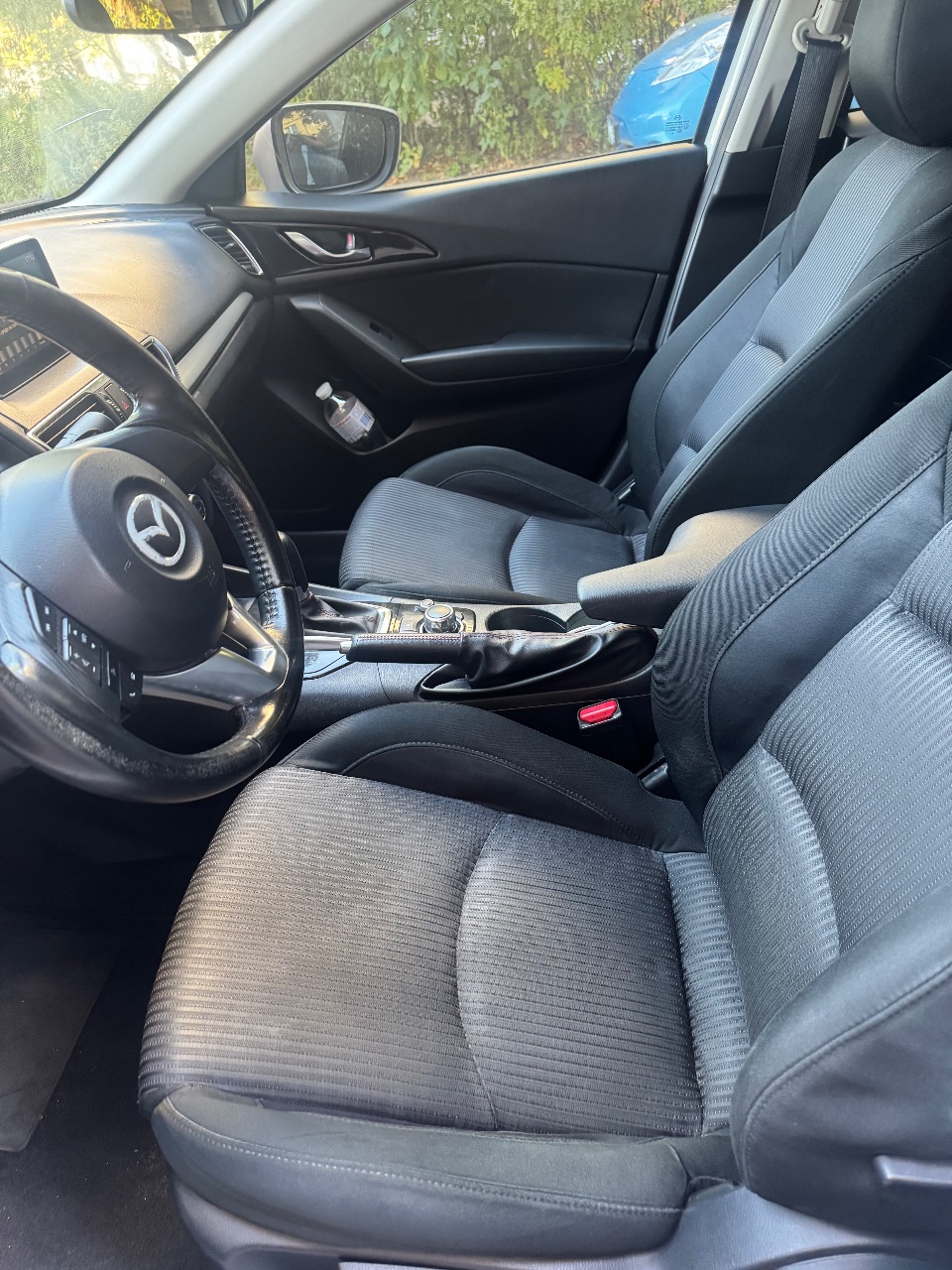 Mazda 3 - фото 12