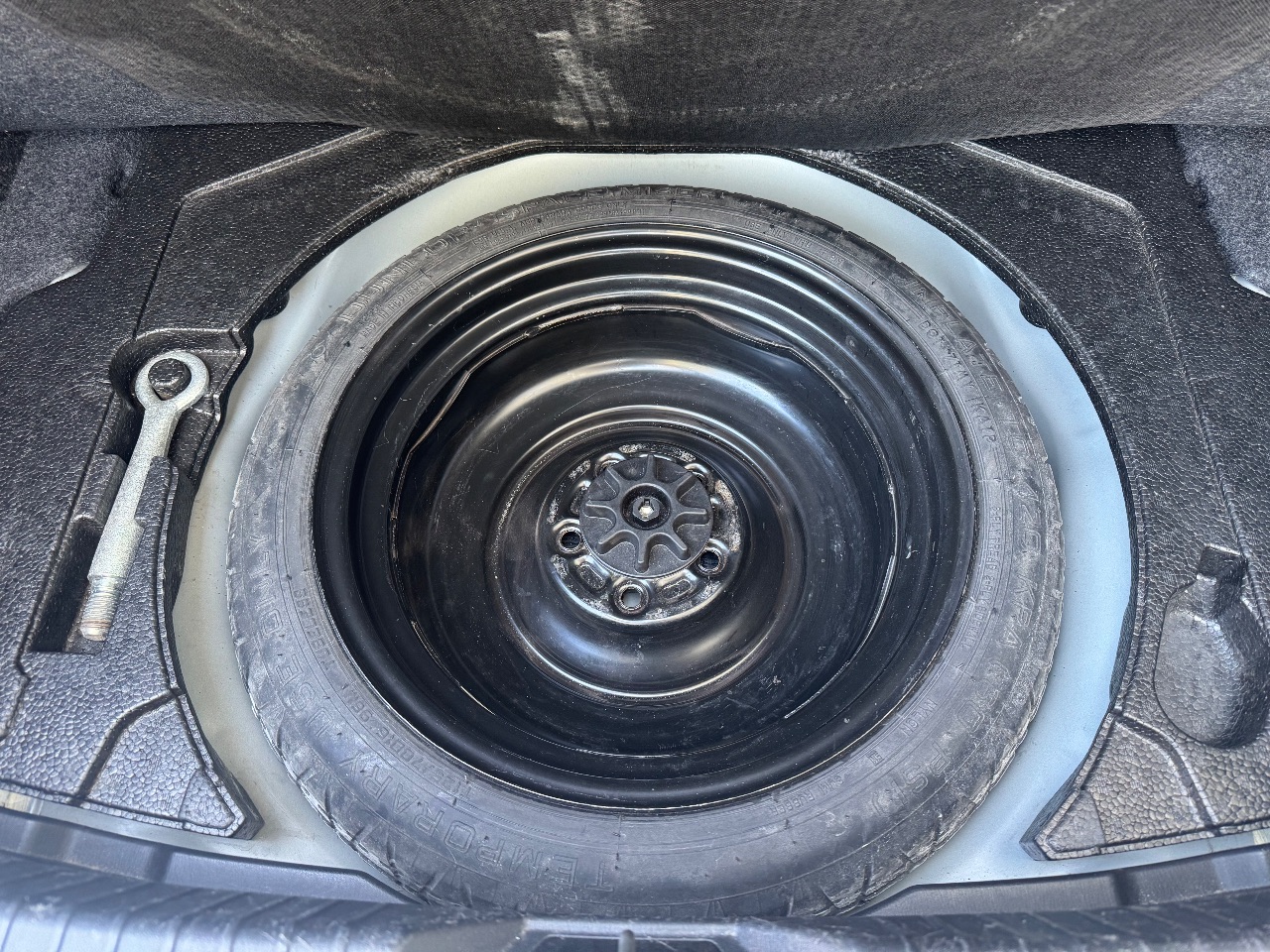 Mazda 3 - фото 6