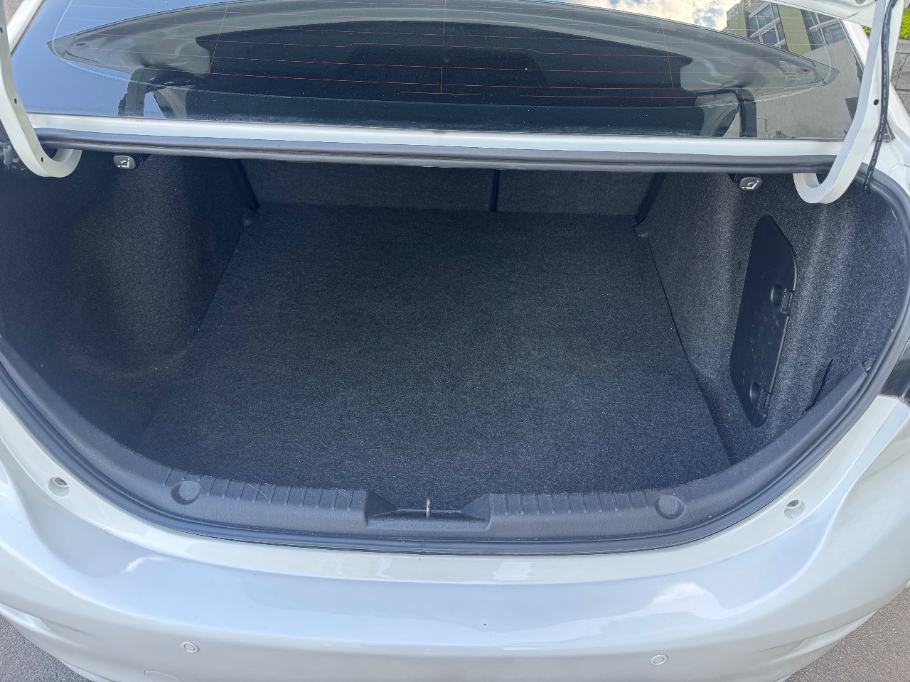 Mazda 3 - фото 5