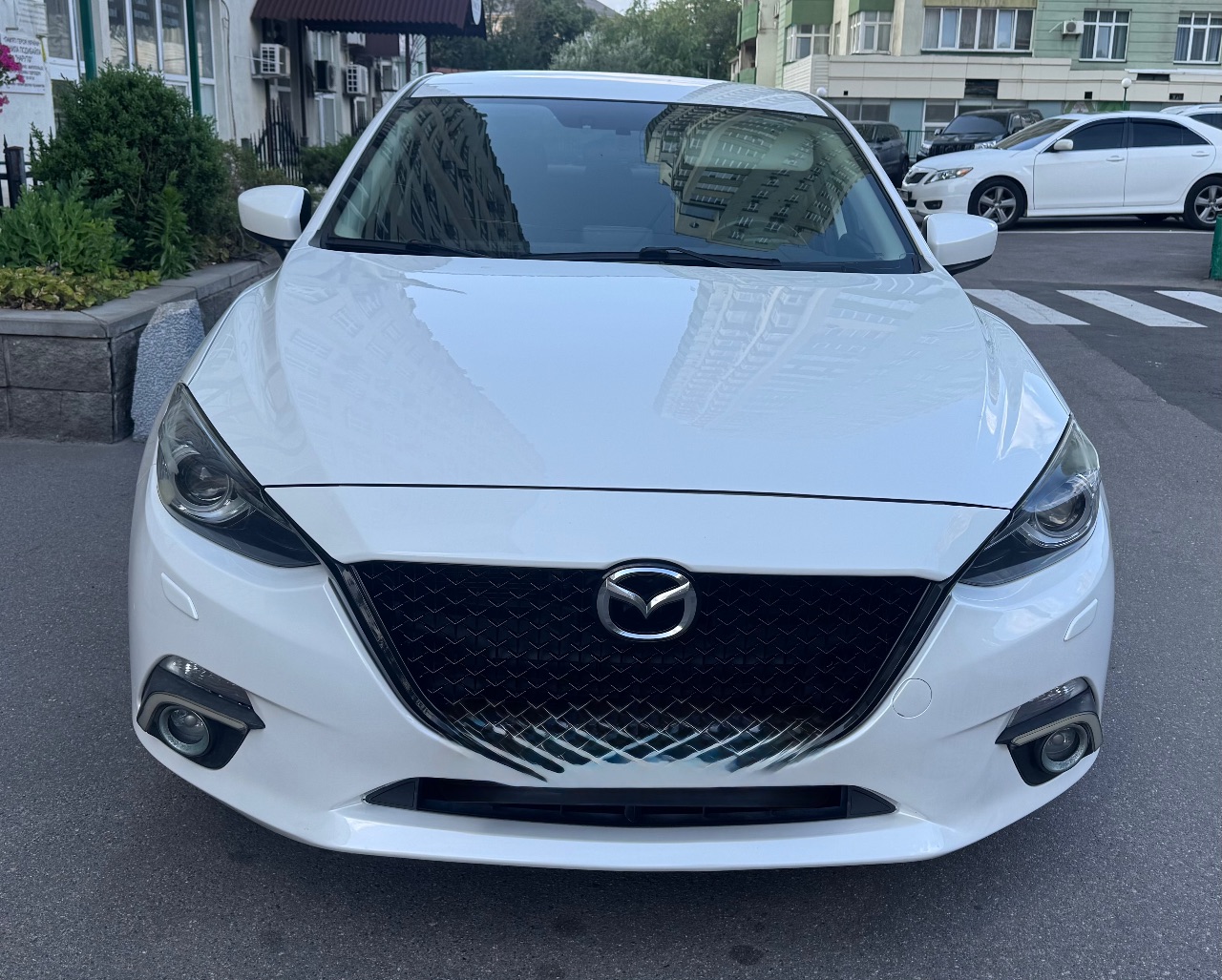 Mazda 3 - фото 1