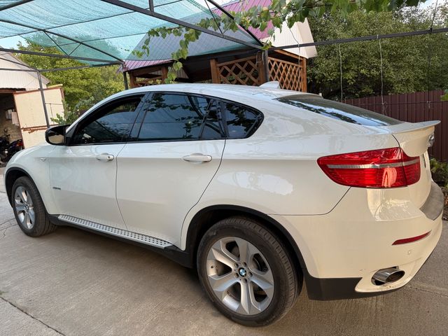 BMW X6 - фото 2
