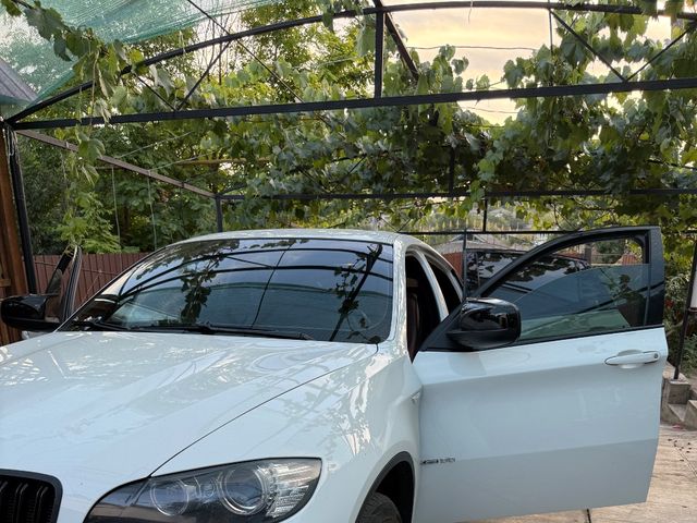 BMW X6 - фото 4