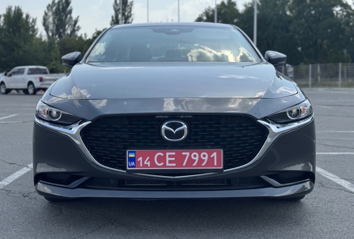 Mazda 3 - фото 2