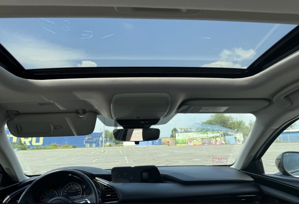 Mazda 3 - фото 16