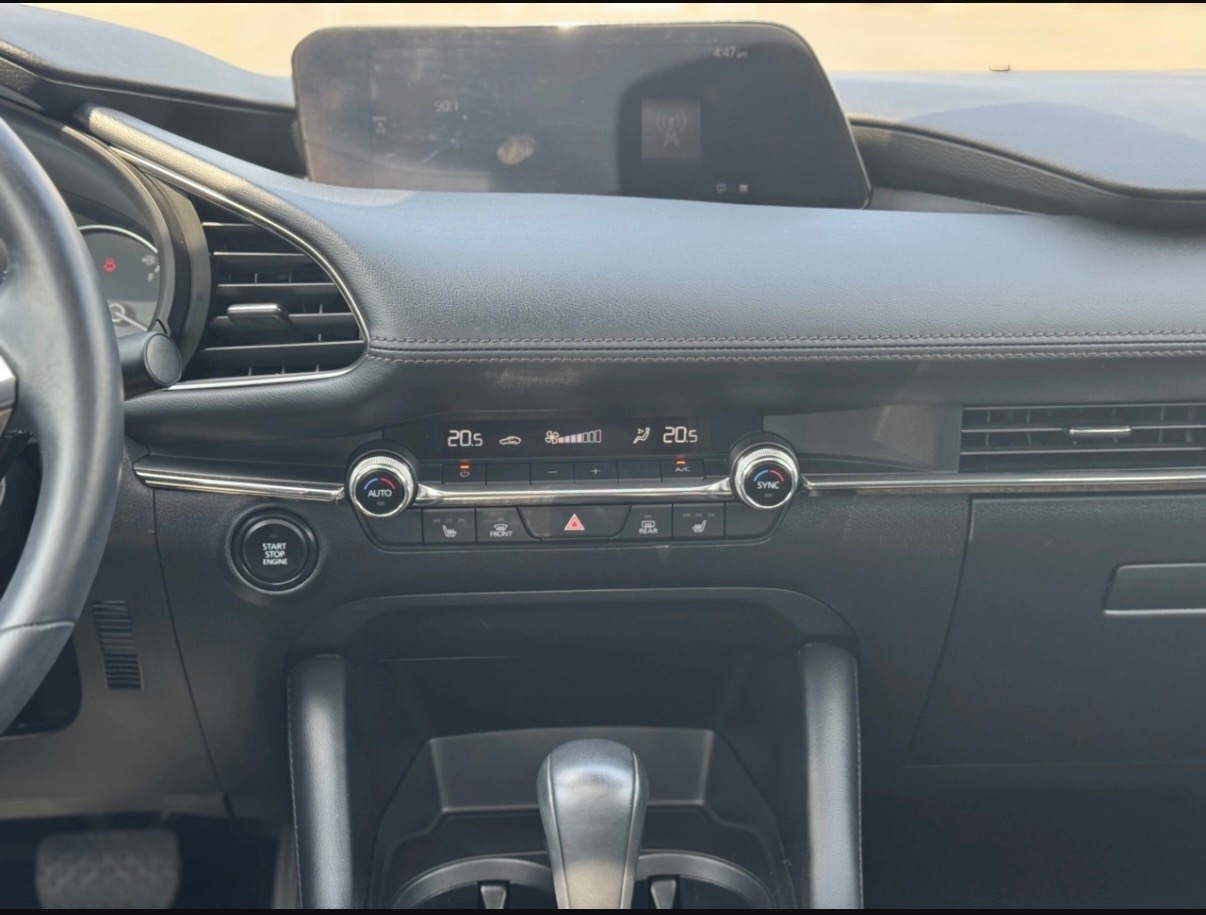 Mazda 3 - фото 14