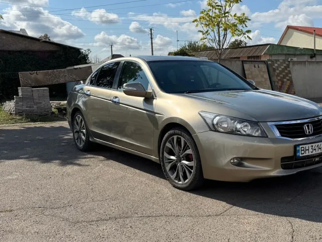 Honda Accord - фото 1