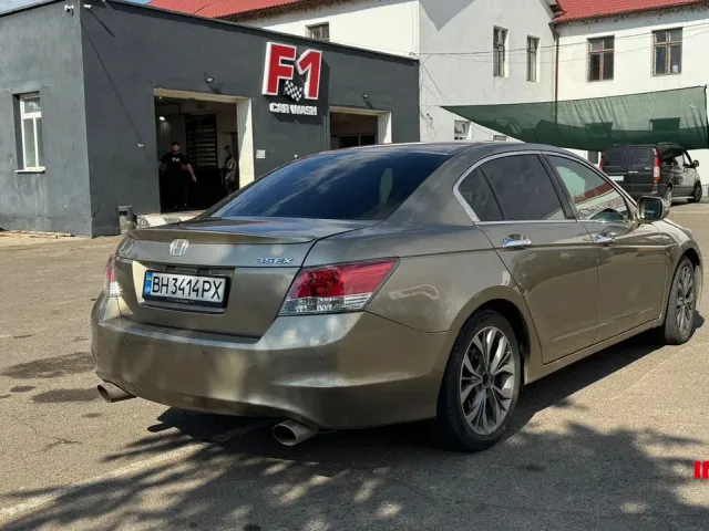 Honda Accord - фото 4
