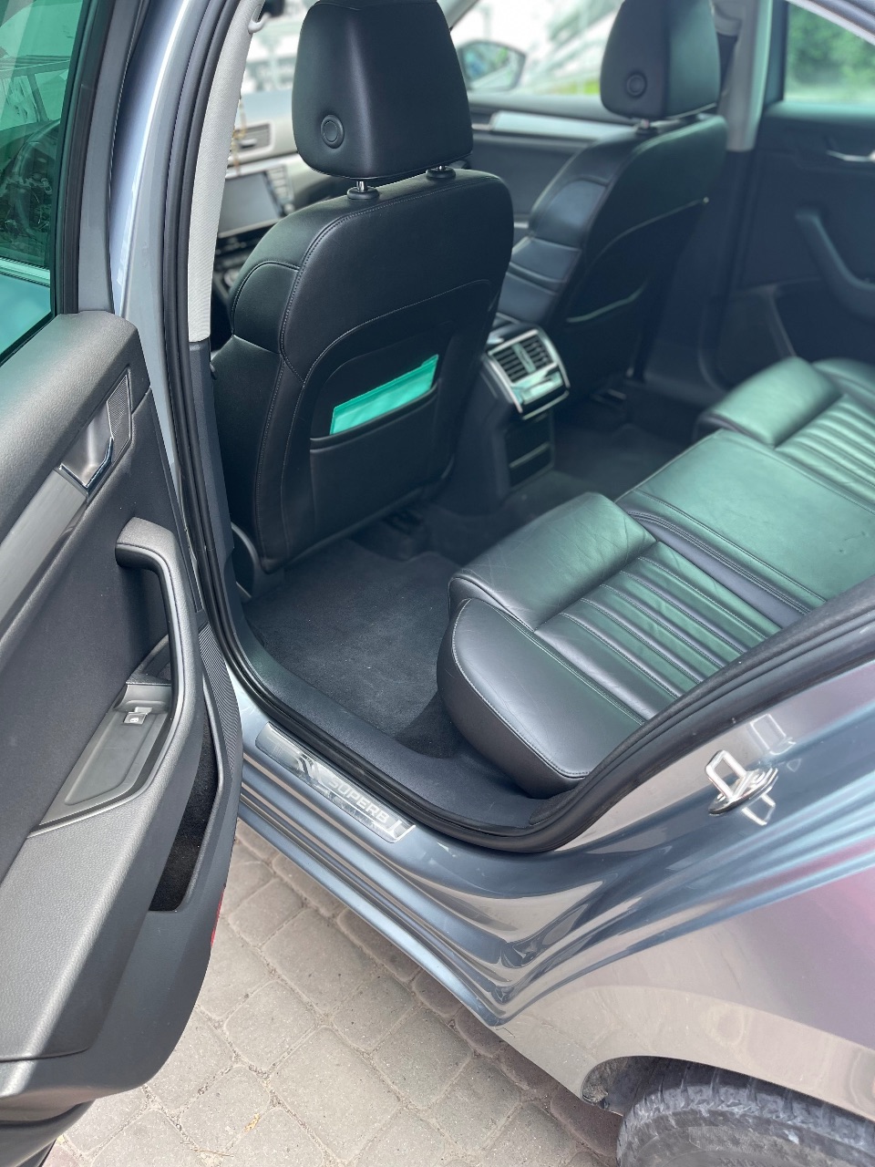 Skoda Superb - фото 17