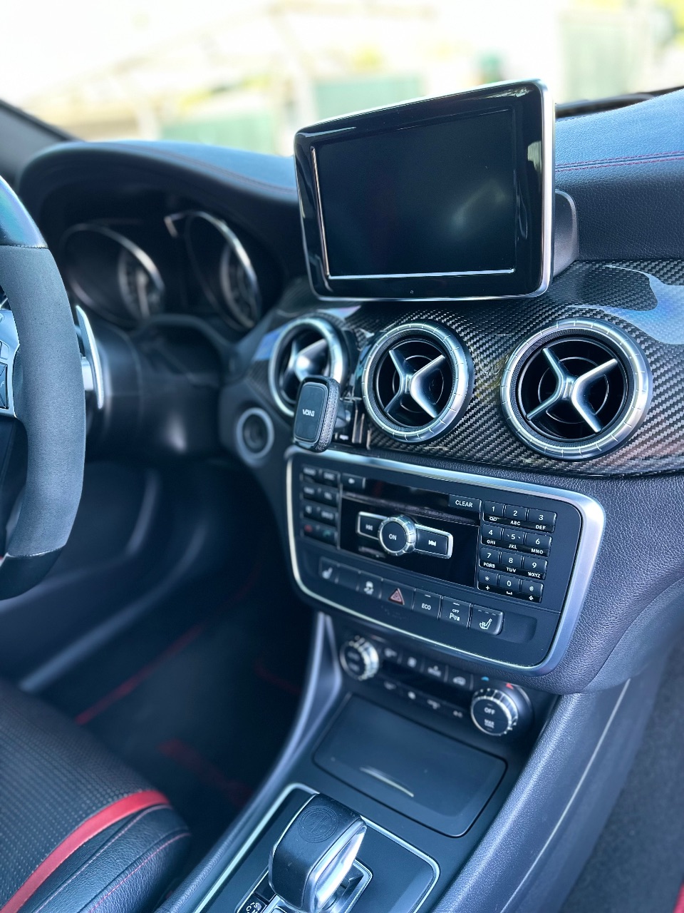 Mercedes-Benz CLA AMG - фото 22