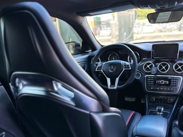 Mercedes-Benz CLA AMG - фото 1