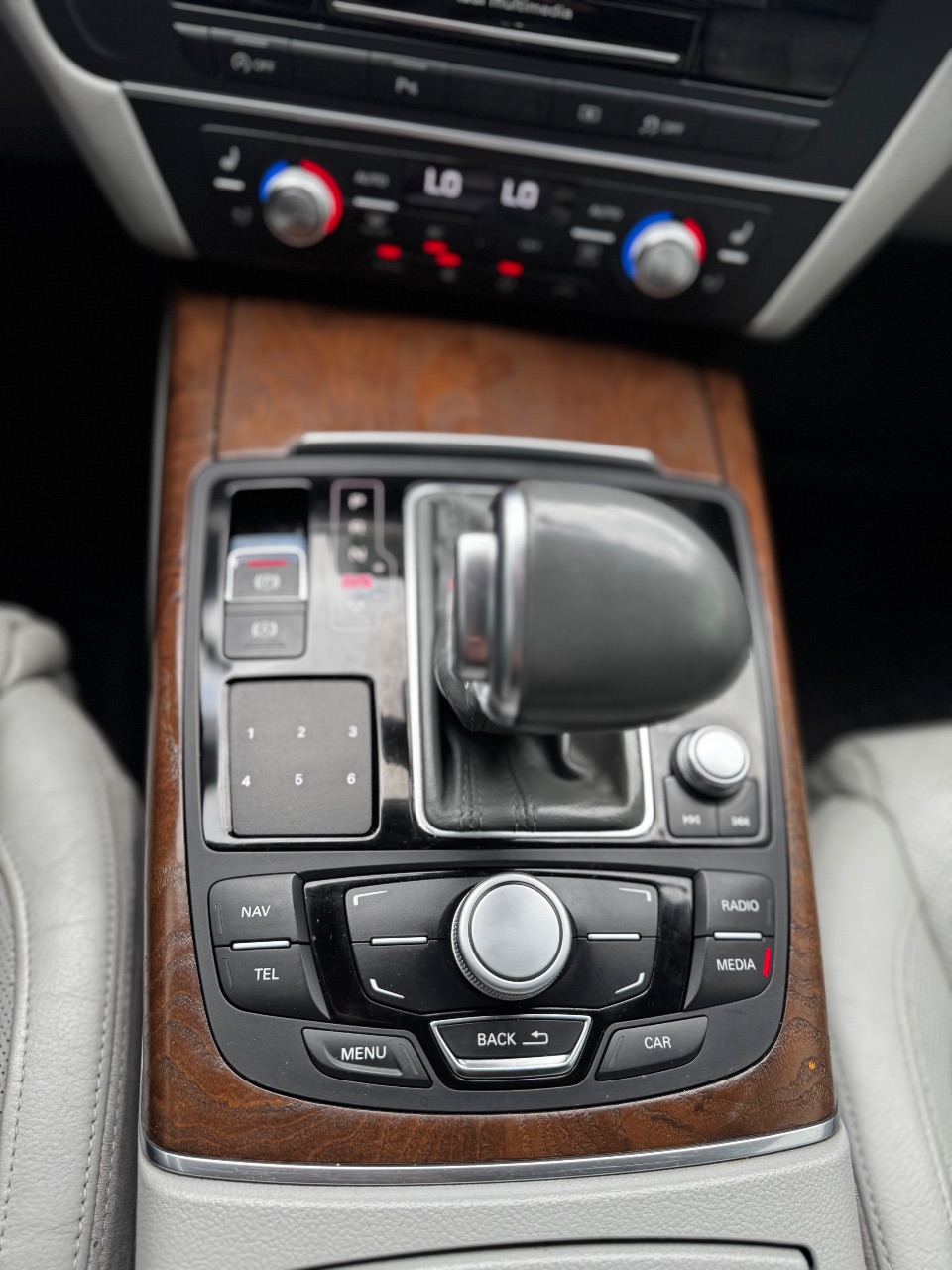 Audi A6 - фото 36