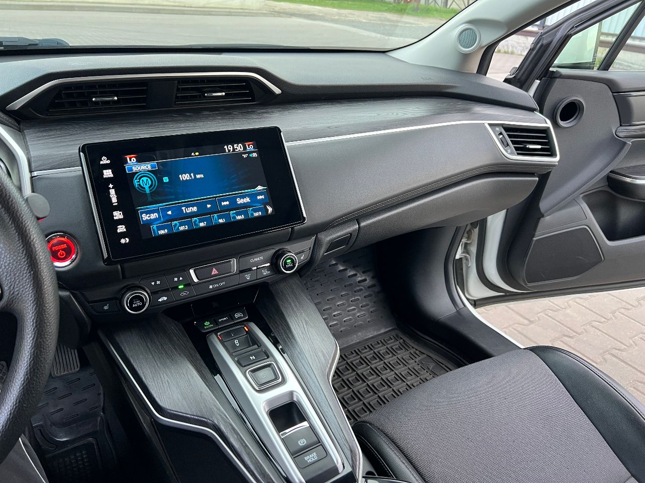 Honda Clarity - фото 28