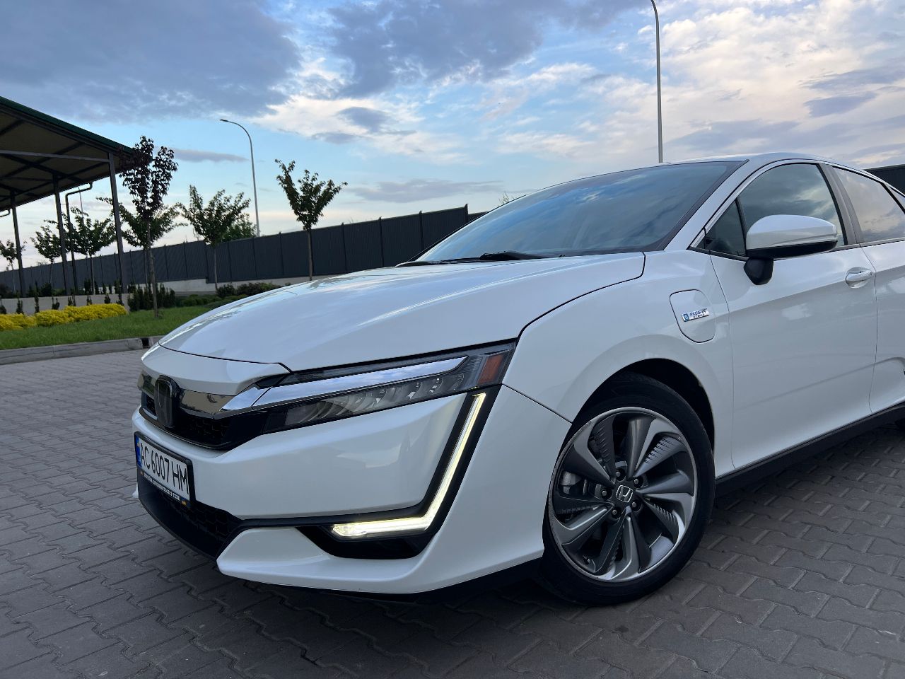 Honda Clarity - фото 6