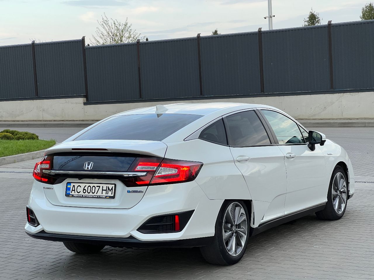 Honda Clarity - фото 16