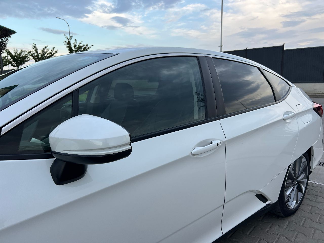 Honda Clarity - фото 8