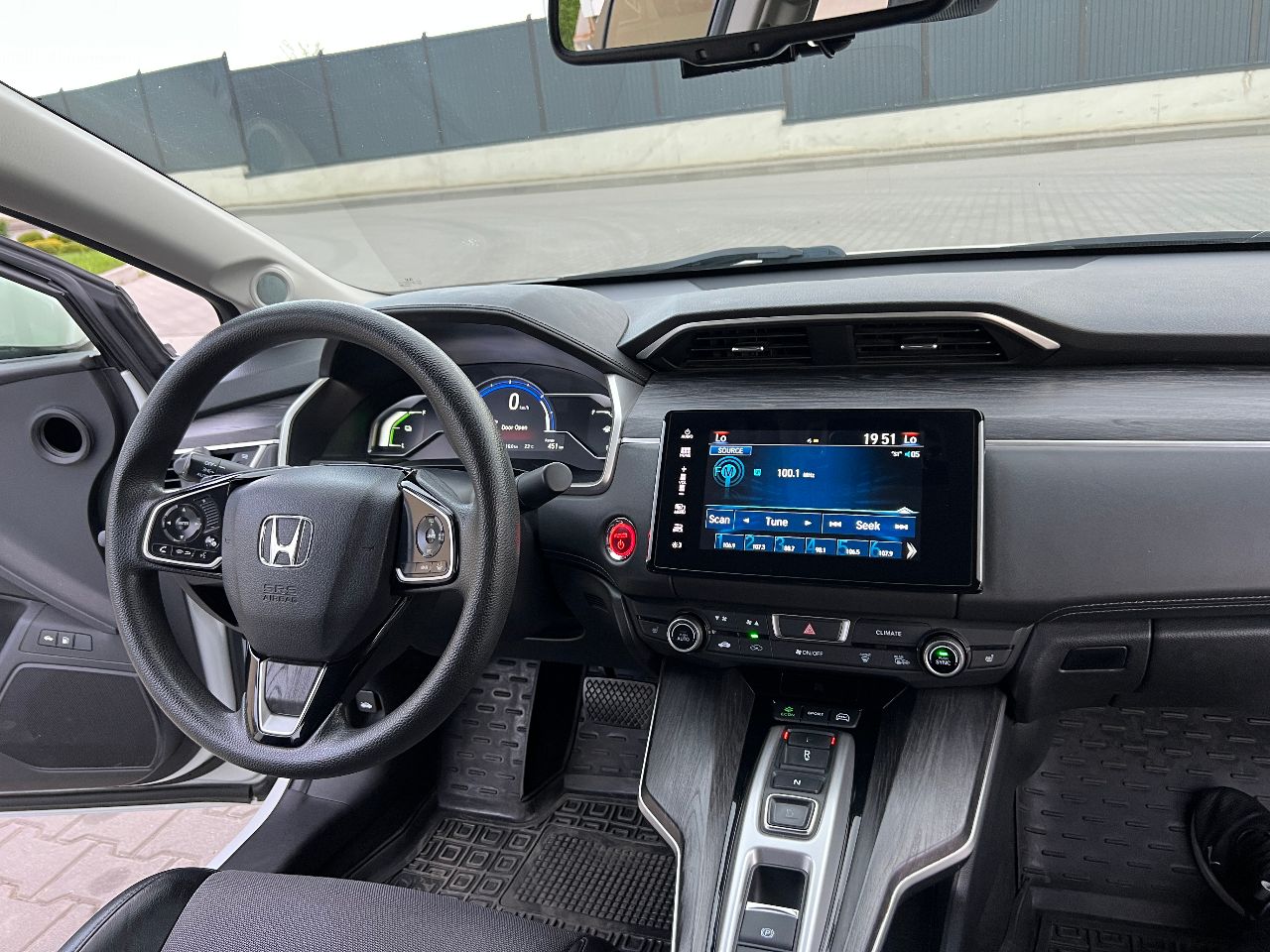 Honda Clarity - фото 30