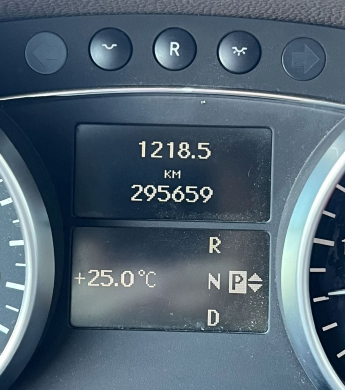 Mercedes-Benz GL-Класс - фото 16