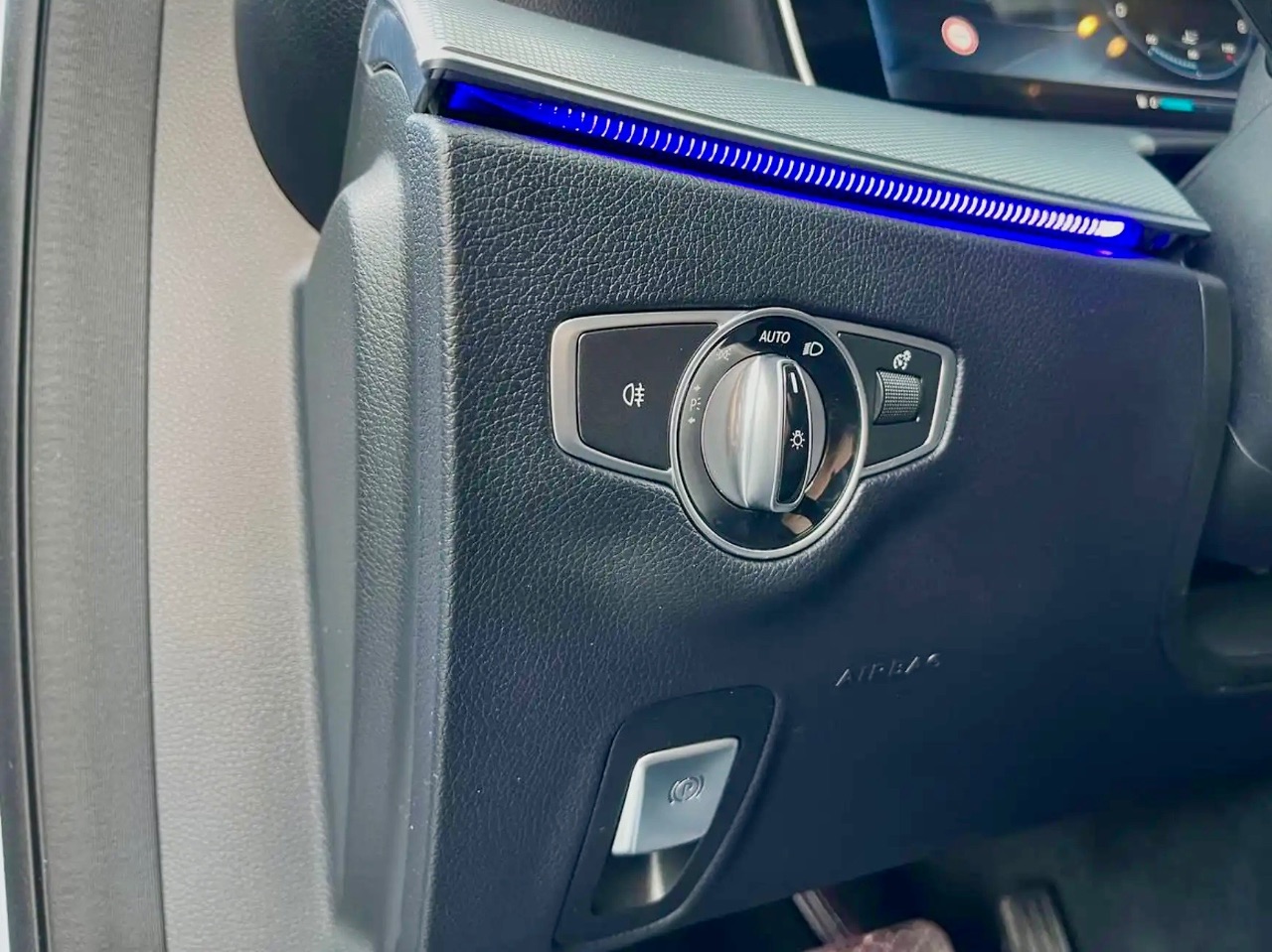 Mercedes-Benz E-Класс - фото 29