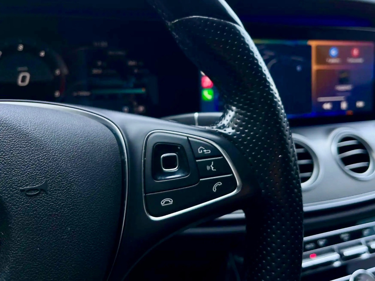 Mercedes-Benz E-Класс - фото 26