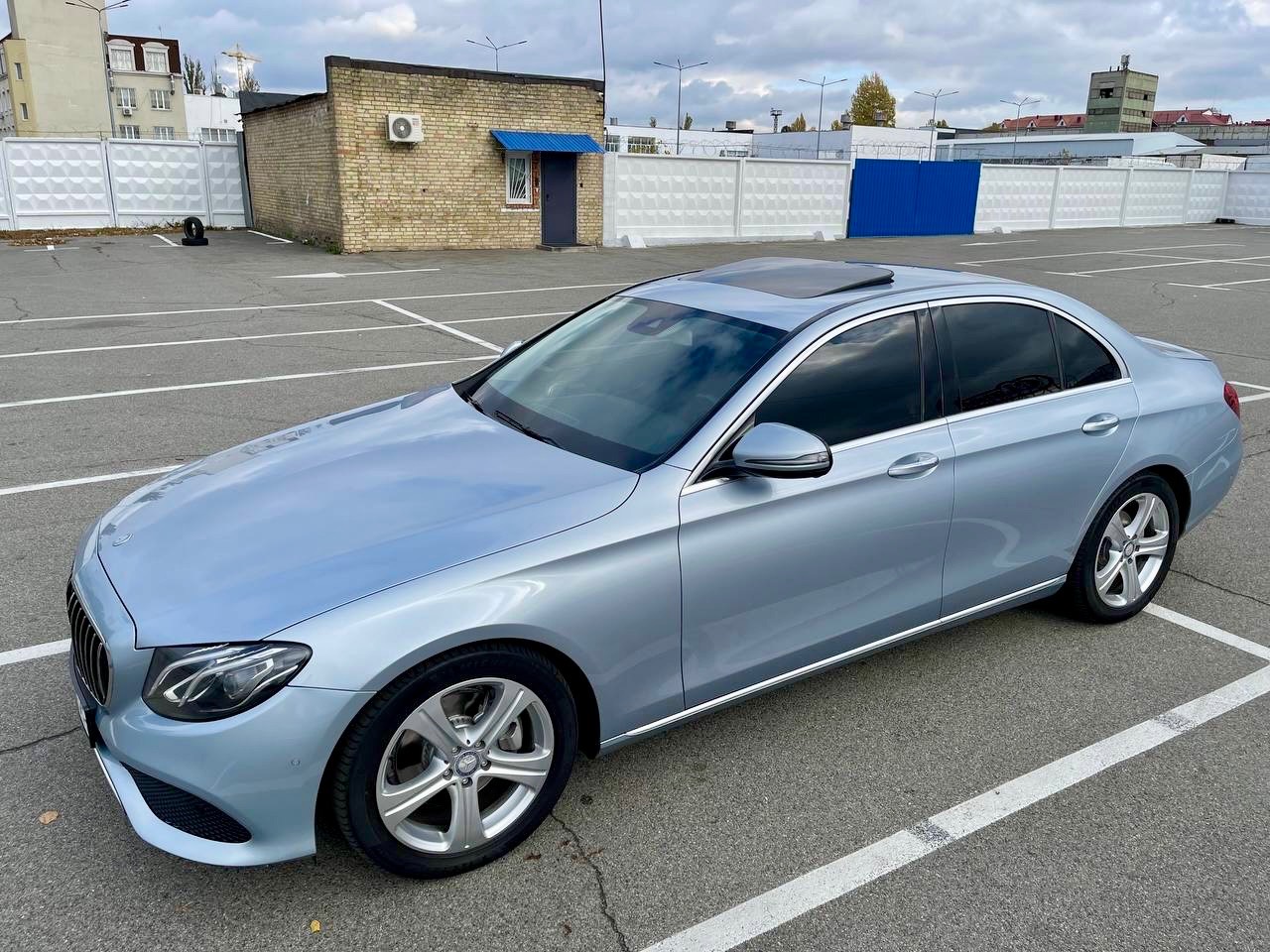 Mercedes-Benz E-Класс - фото 15