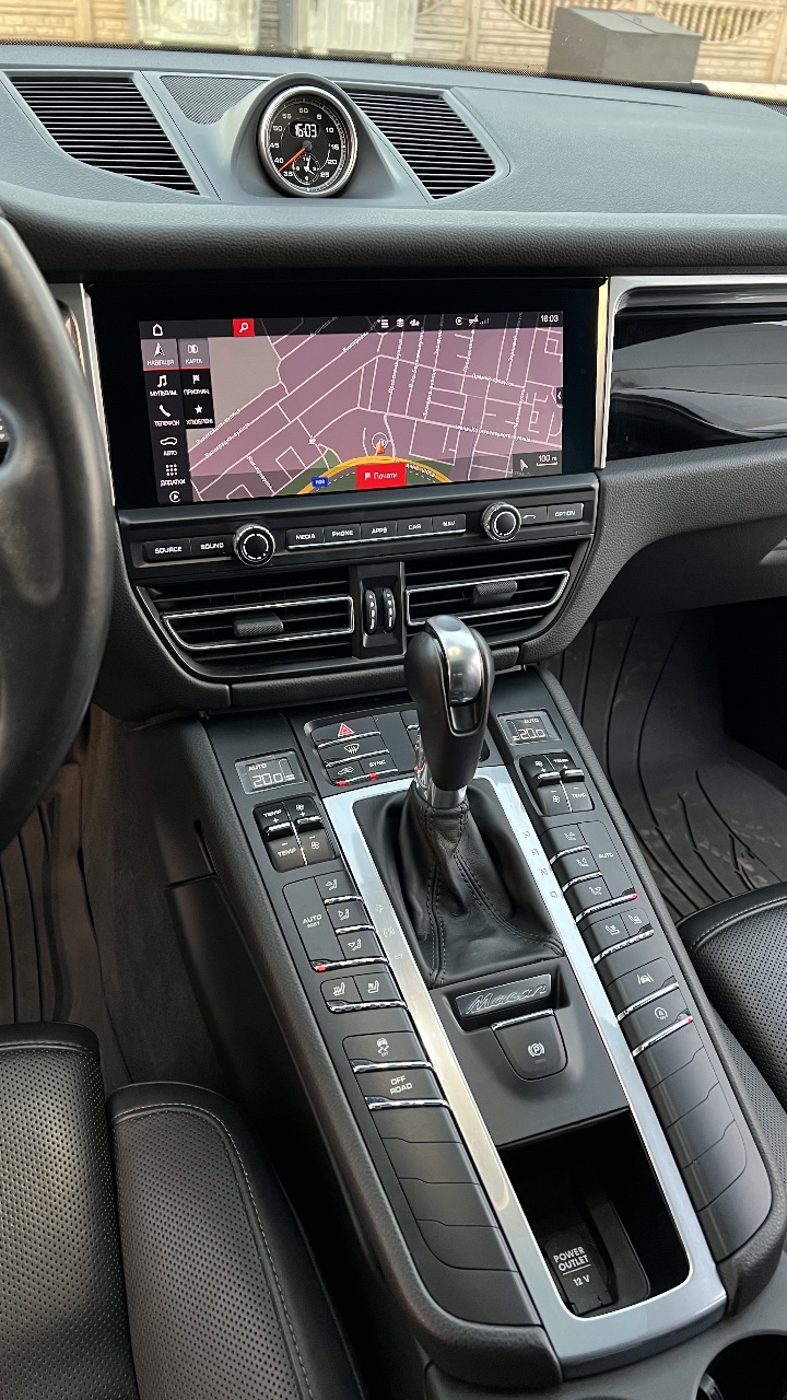 Porsche Macan - фото 10