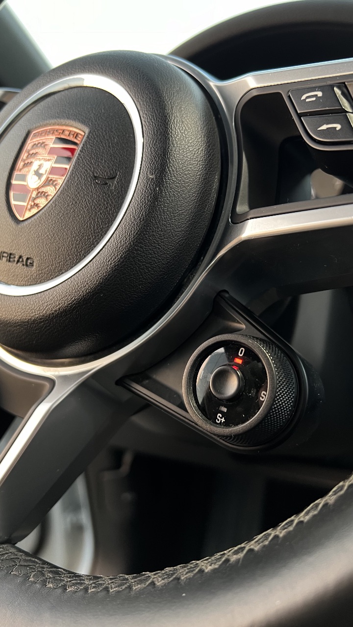 Porsche Macan - фото 11