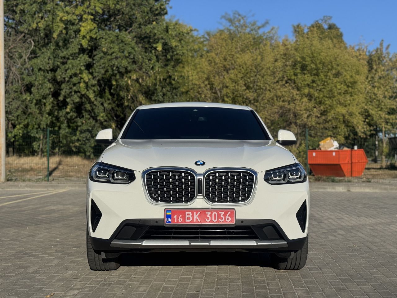 BMW X4 - фото 1