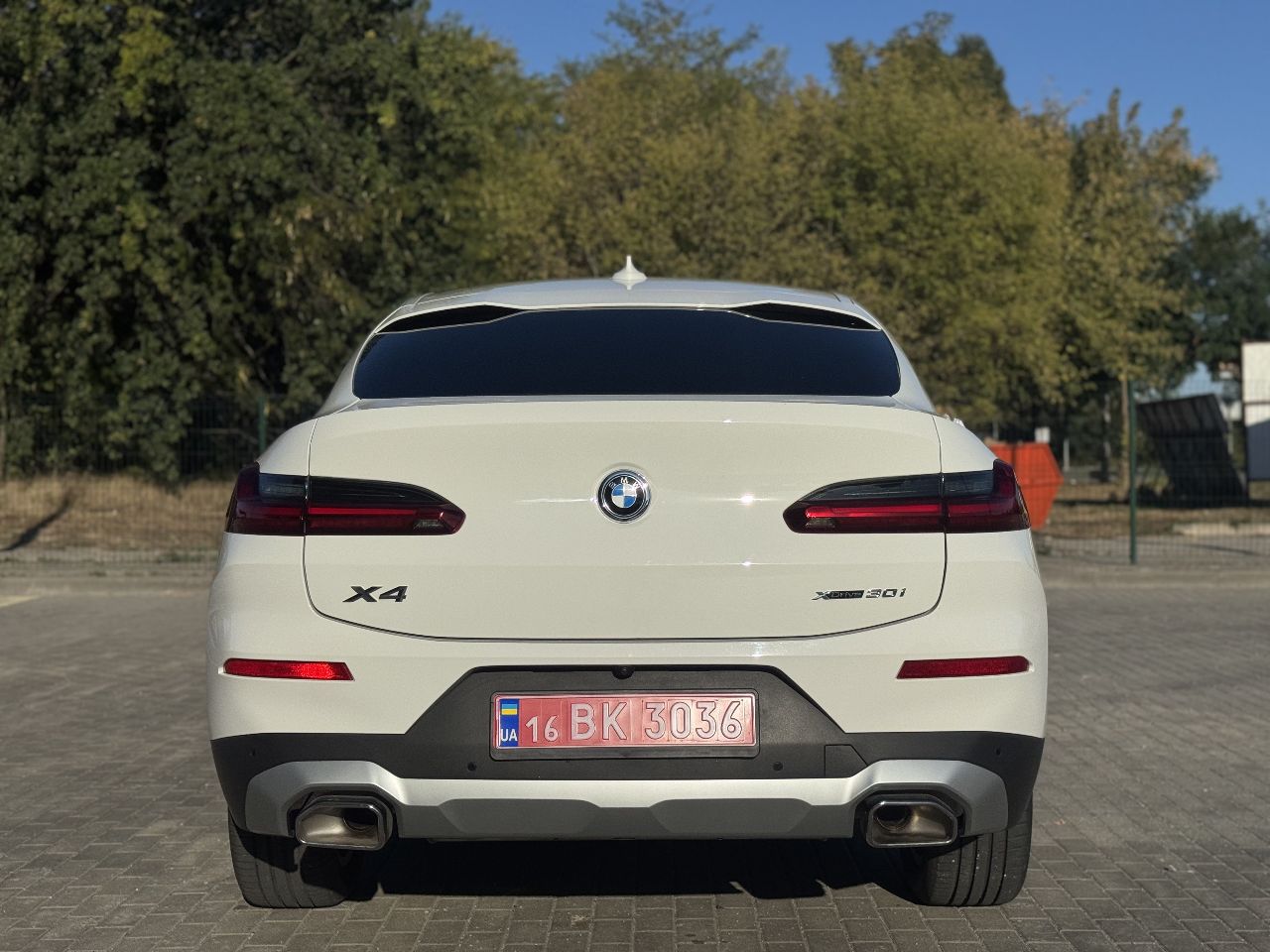 BMW X4 - фото 7