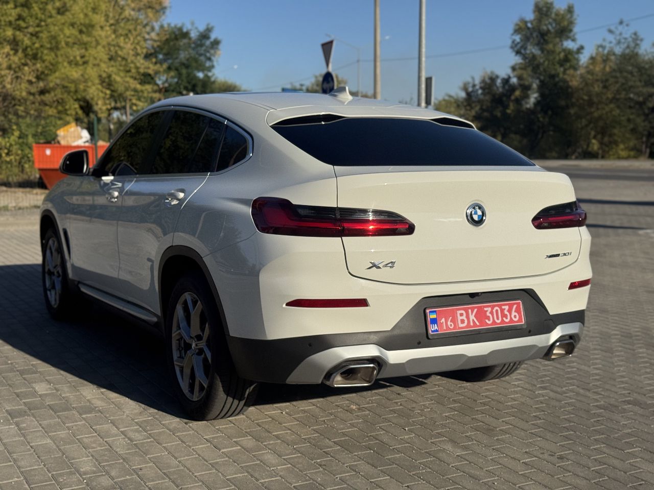 BMW X4 - фото 8