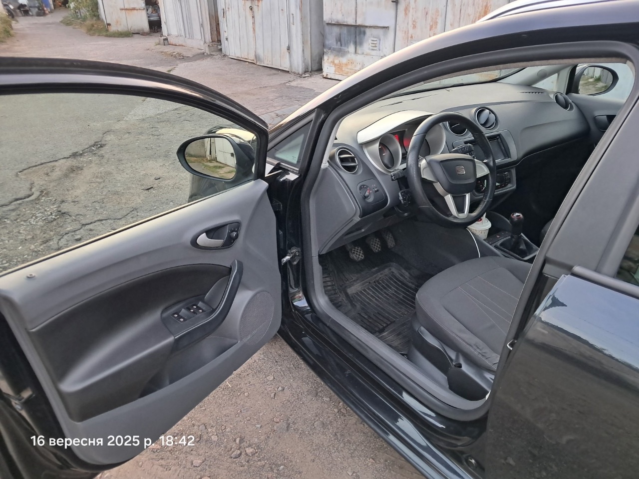 SEAT Ibiza - фото 12