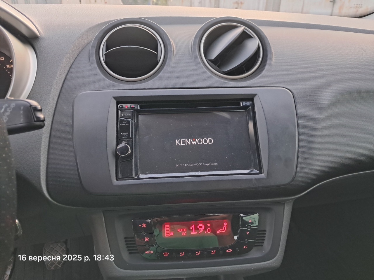 SEAT Ibiza - фото 11