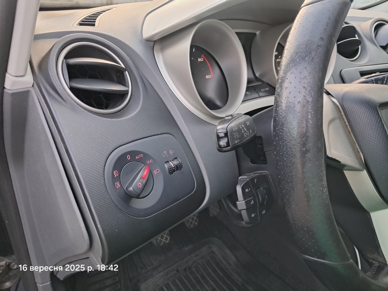 SEAT Ibiza - фото 13