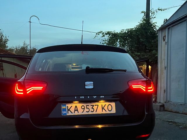 SEAT Ibiza - фото 1