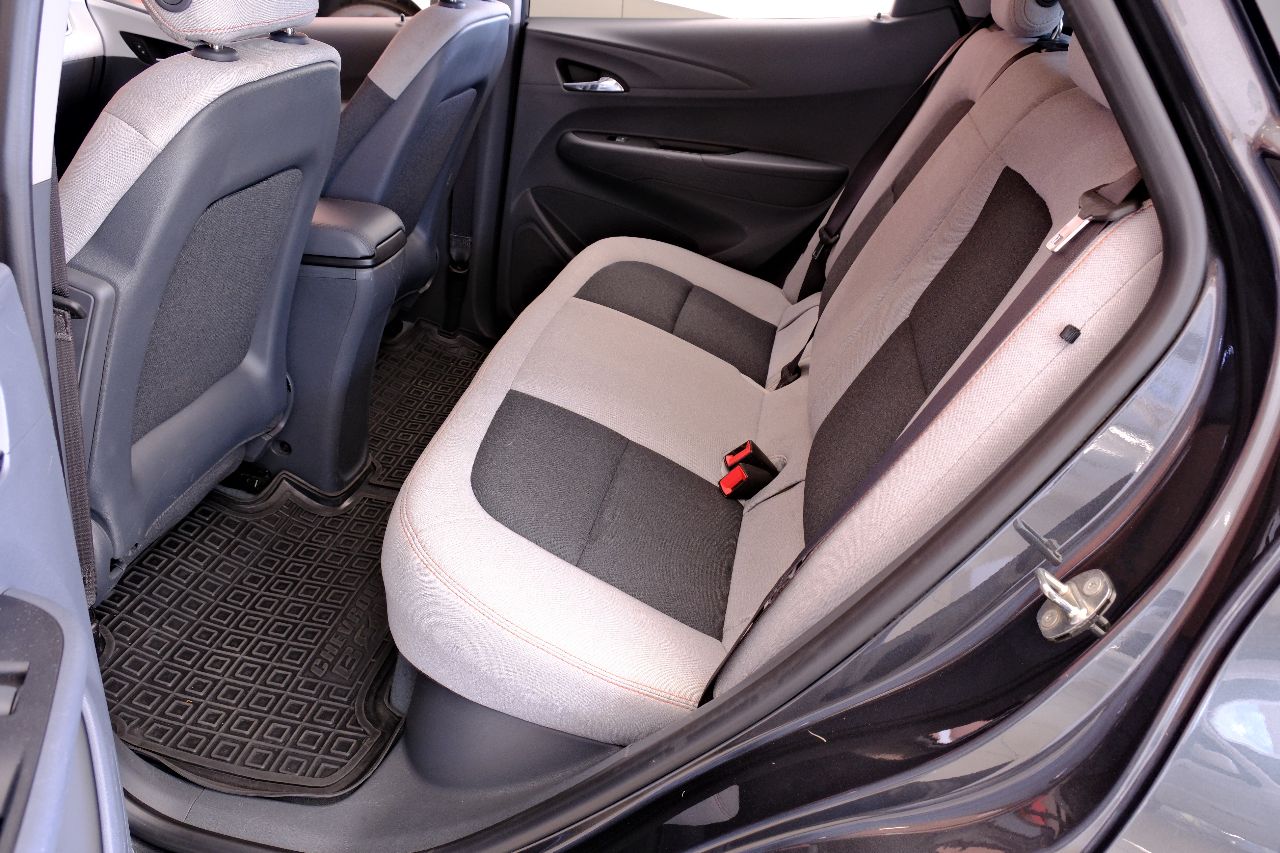 Chevrolet Bolt - фото 9