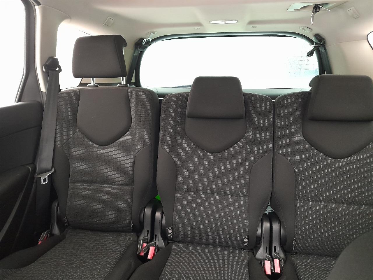 Peugeot 308 - фото 11