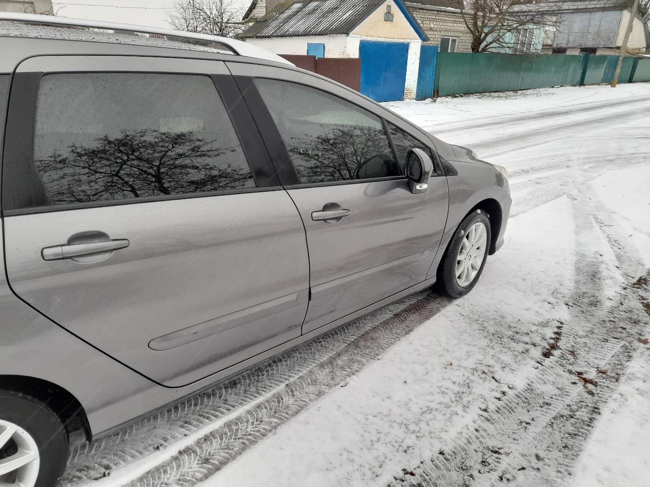 Peugeot 308 - фото 8