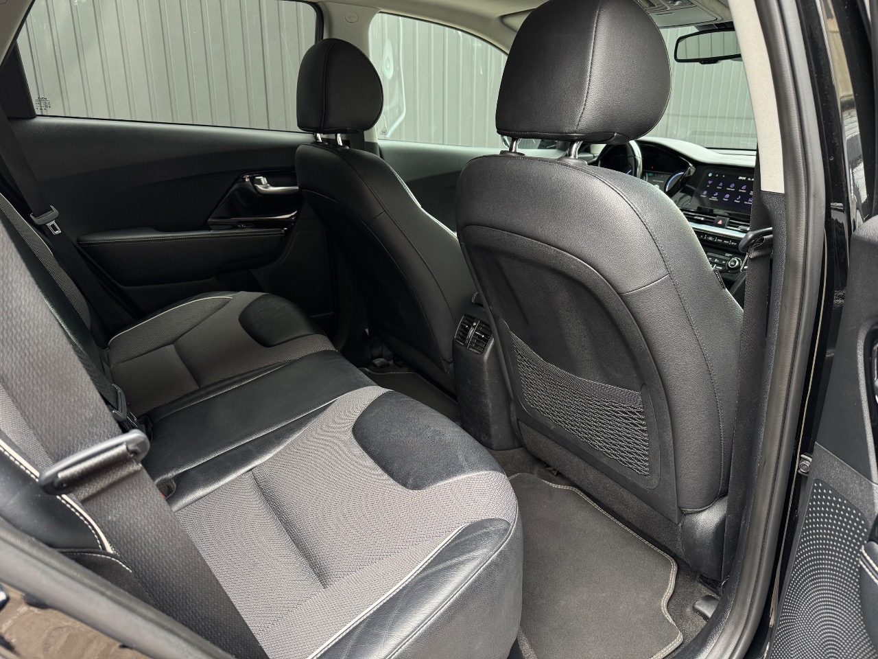 Kia Niro - фото 8