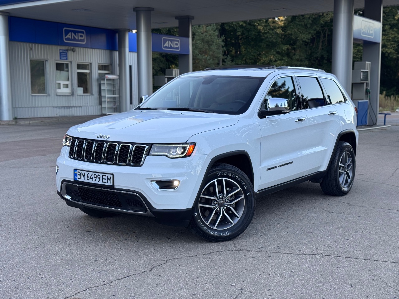 Jeep Grand Cherokee - фото 2