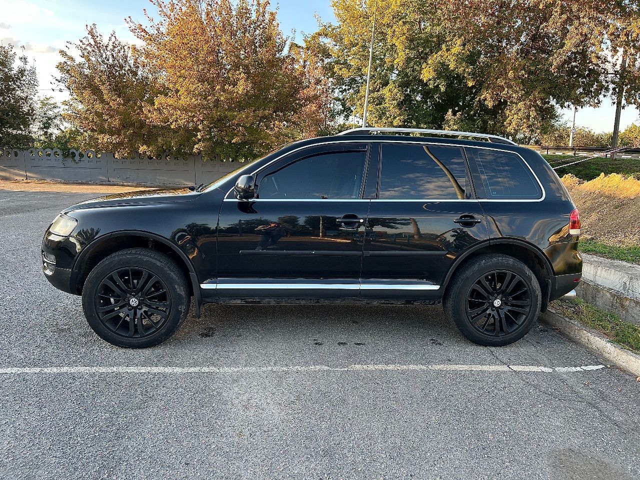 Volkswagen Touareg - фото 3