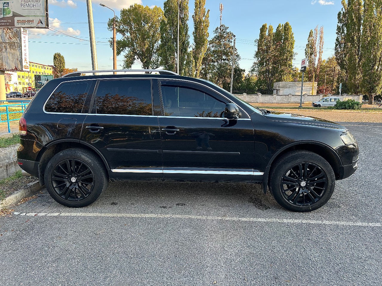 Volkswagen Touareg - фото 6