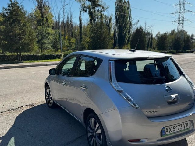 Nissan Leaf - зображення 4