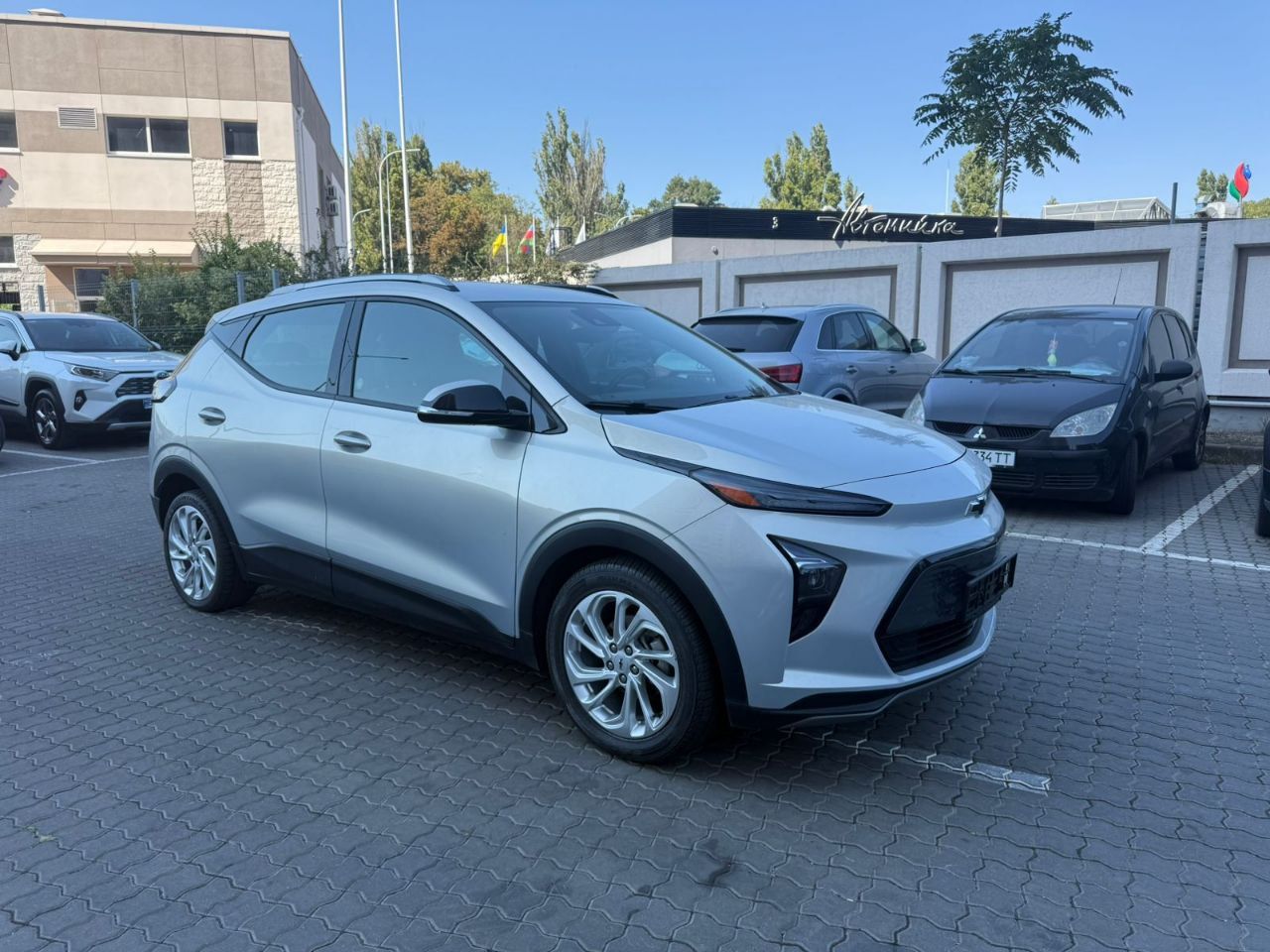 Chevrolet Bolt EUV - фото 1