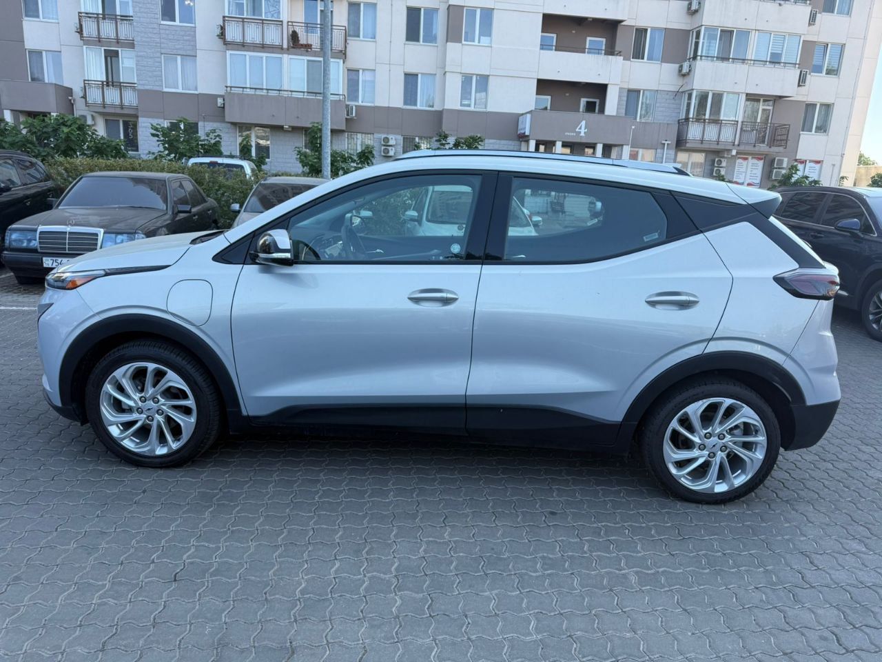 Chevrolet Bolt EUV - фото 8