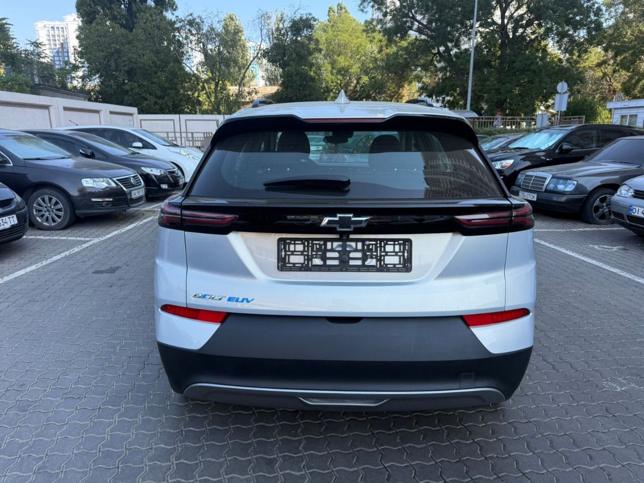 Chevrolet Bolt EUV - фото 9