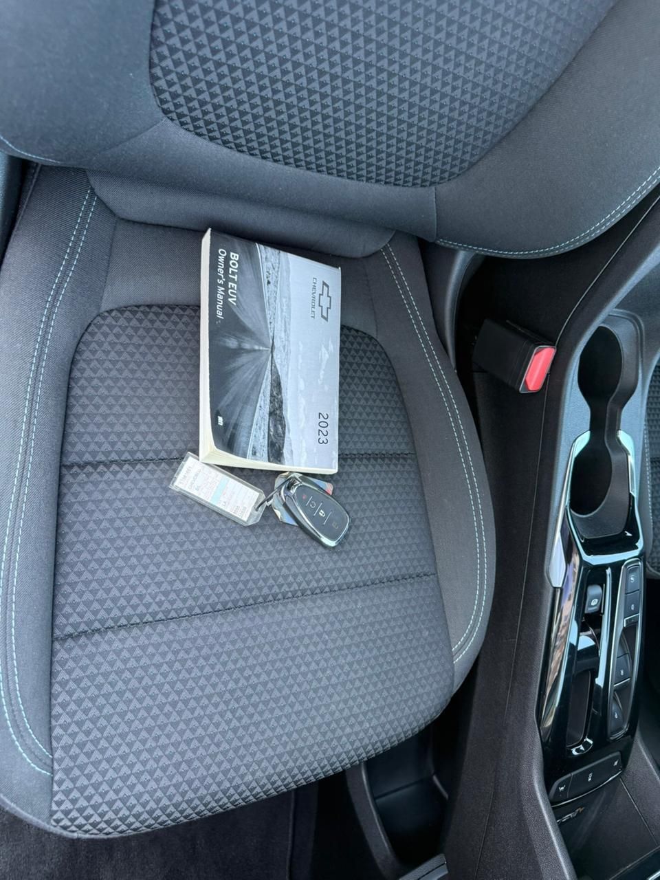 Chevrolet Bolt EUV - фото 31