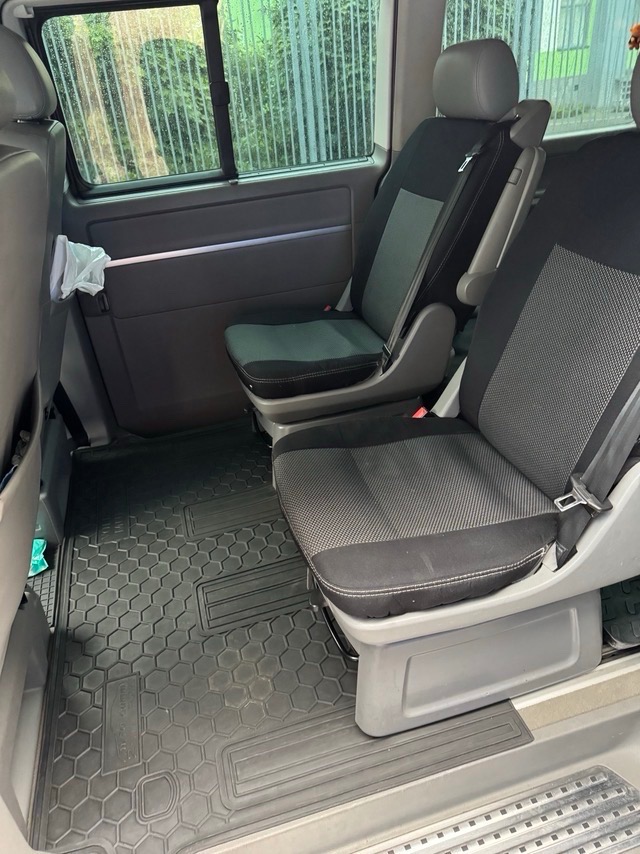 Volkswagen Multivan - фото 7