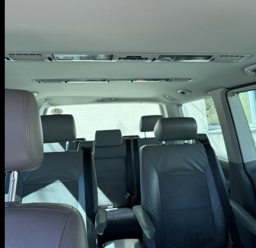 Volkswagen Multivan - фото 18