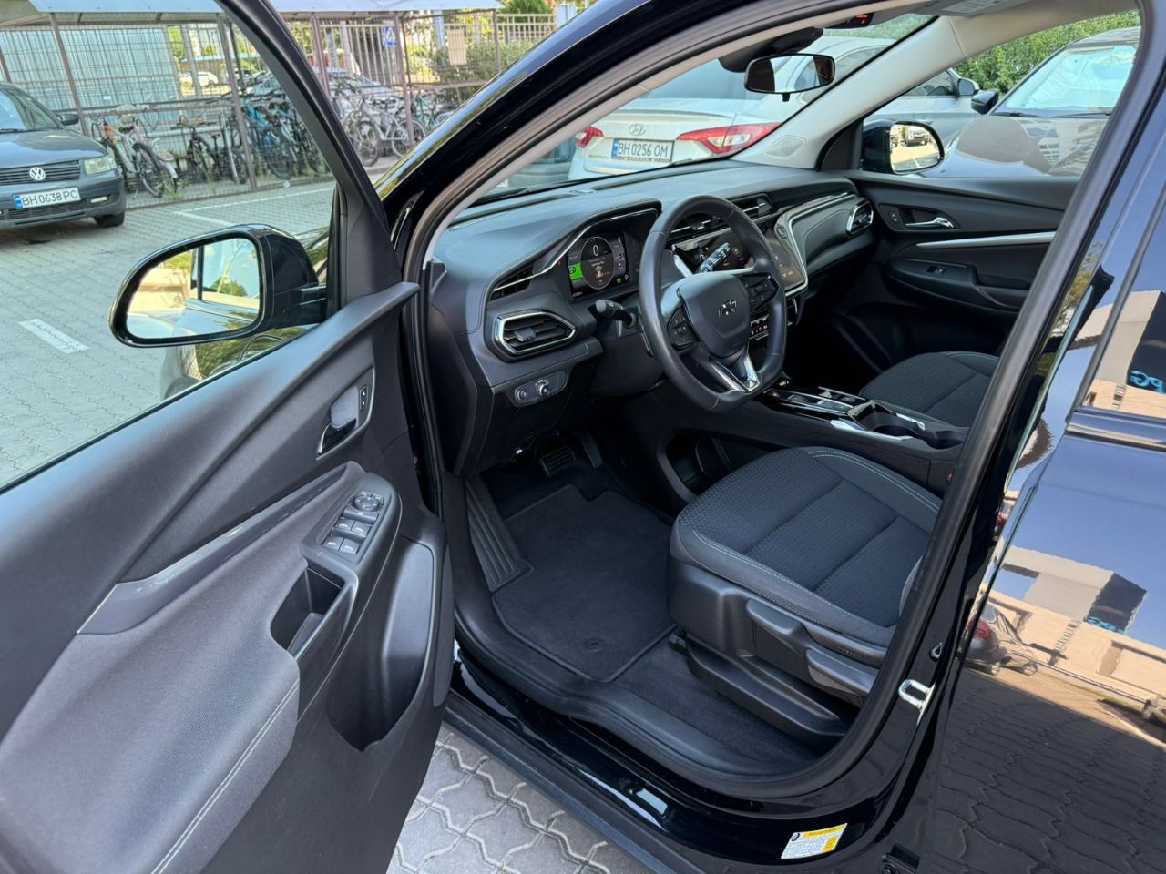 Chevrolet Bolt EUV - фото 27