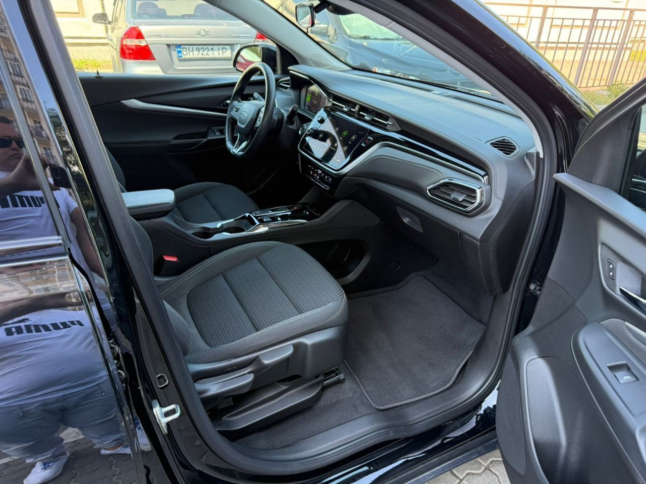 Chevrolet Bolt EUV - фото 32